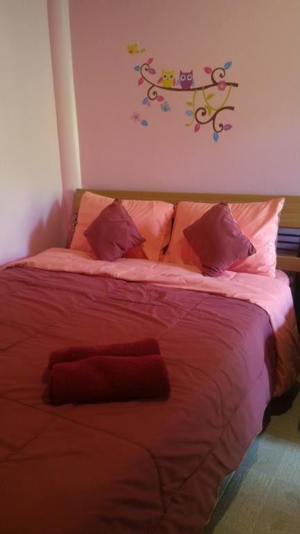 Baan Benjathip Hostel อัมพวา ภายนอก รูปภาพ
